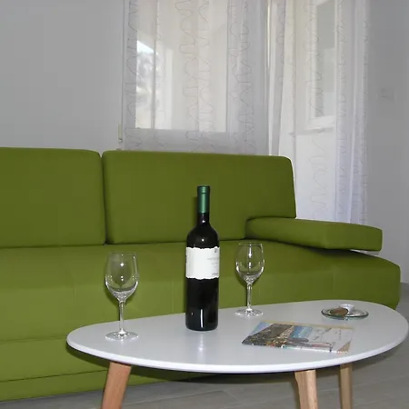 Апартаменты Aventura Baska II Apartments For Relaxing Holidays